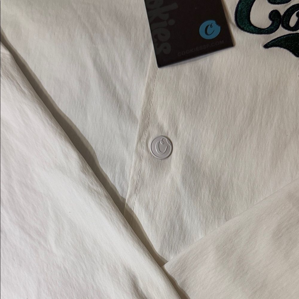 Cookies Men’s Lightweight White Coach Jacket with Cookies Logo - Picture 4 of 16